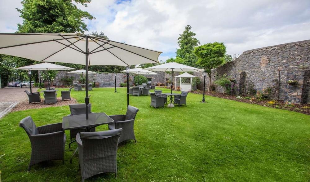 Hotel Kilkenny Eksteriør bilde