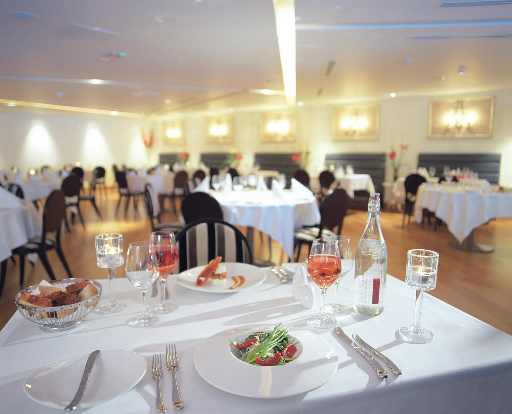 Hotel Kilkenny Eksteriør bilde