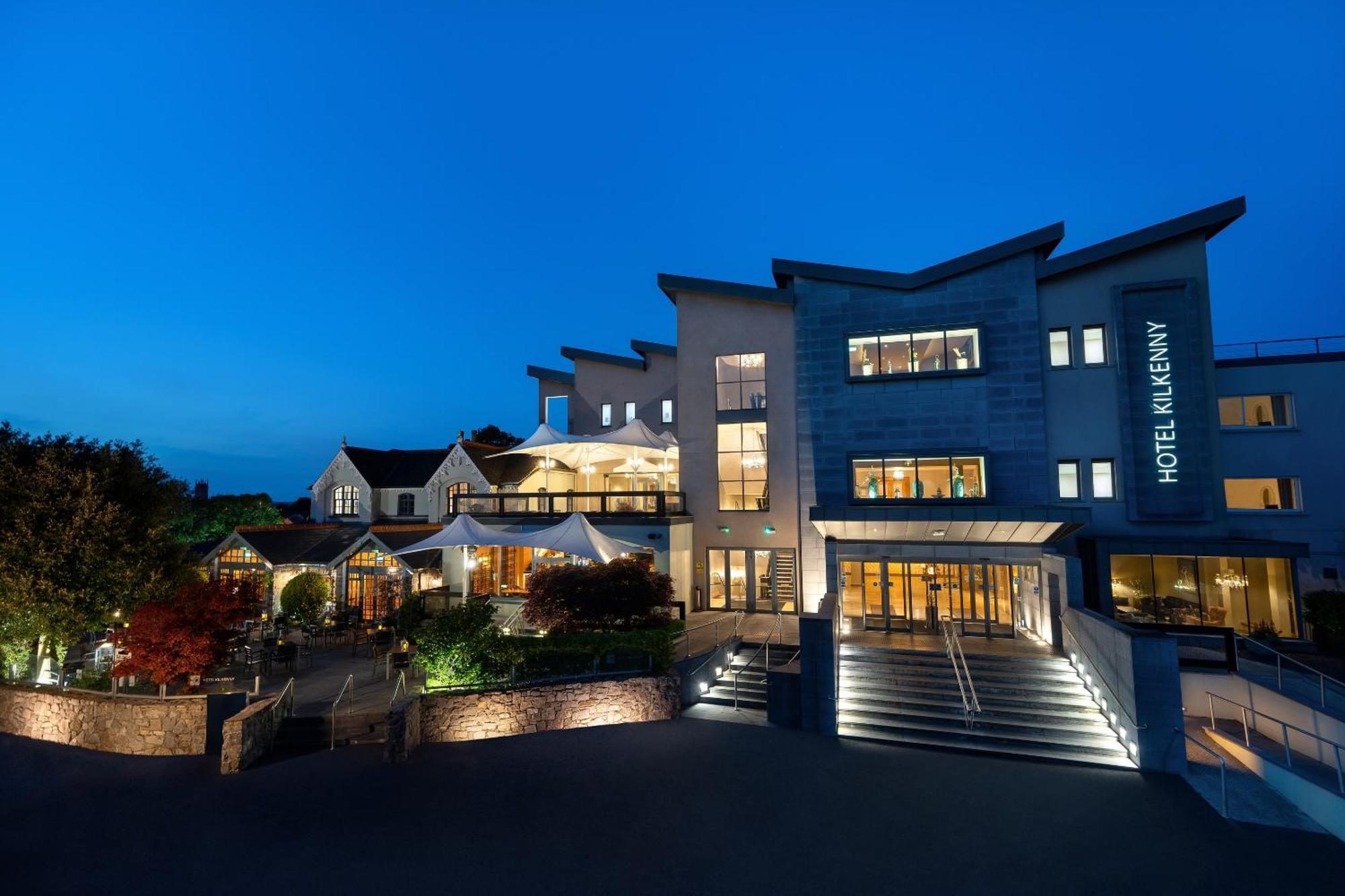 Hotel Kilkenny Eksteriør bilde